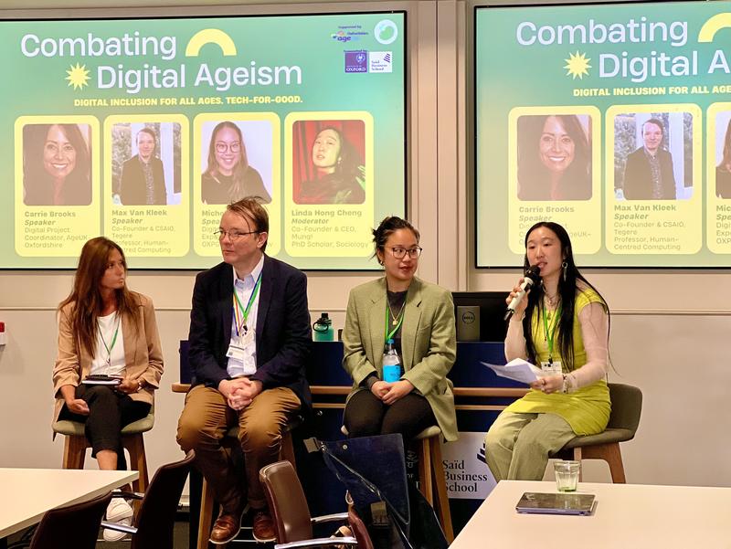 Image of panel at Mung!'s first event