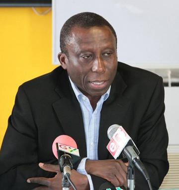 Francis Dodoo at a conference 