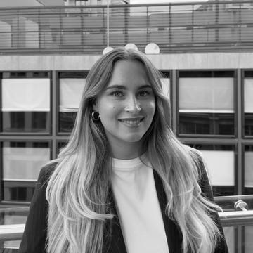 Black and white image of Stella Schierle