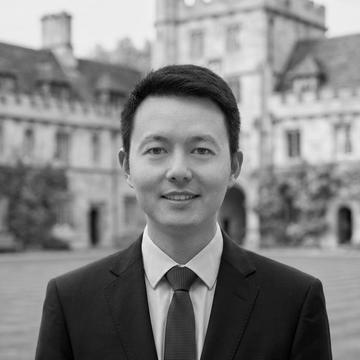 Black & white image of Fanqi Zeng