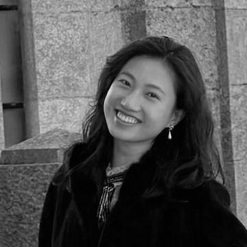Black & white image of Simin Dai
