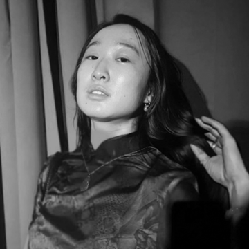 Black & white image of Linda Cheng