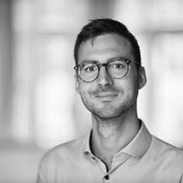 Black and whit image of Zachary van Winkle