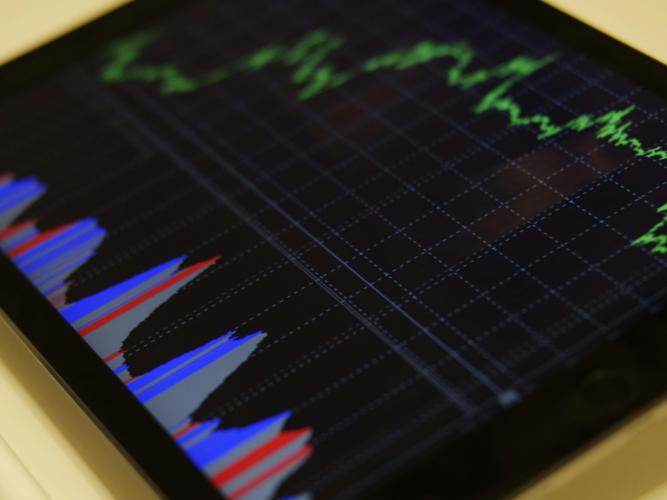 Graphs on a screen