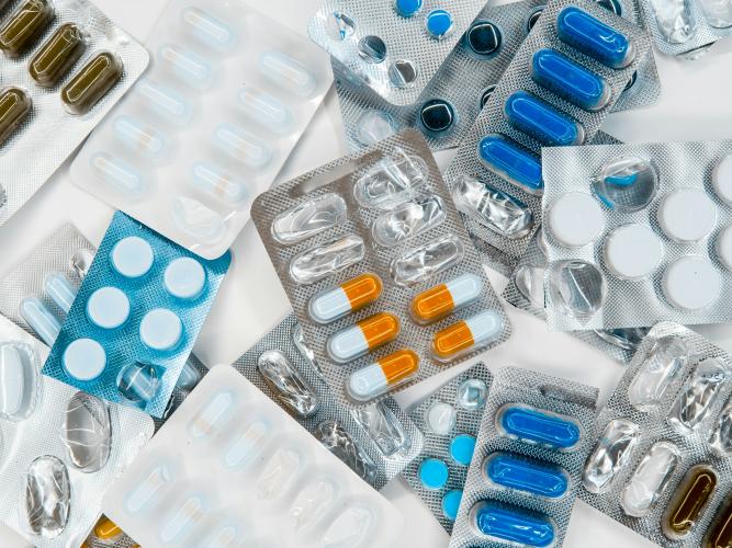 Image of various pharmaceuticals in packets 