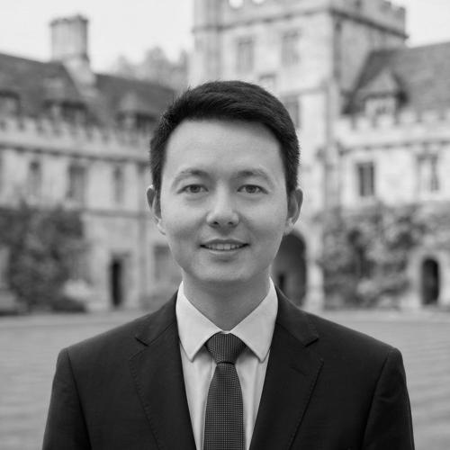 Black & white image of Fanqi Zeng