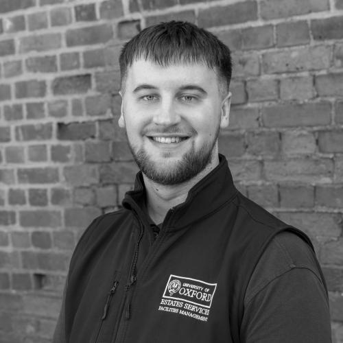 Black & white image of Scott Matthews