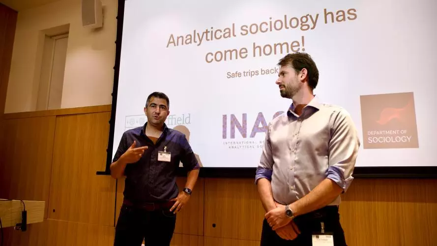 Image of Ozan Aksoy and Aron Szekely at the 2026 INAS Conference 
