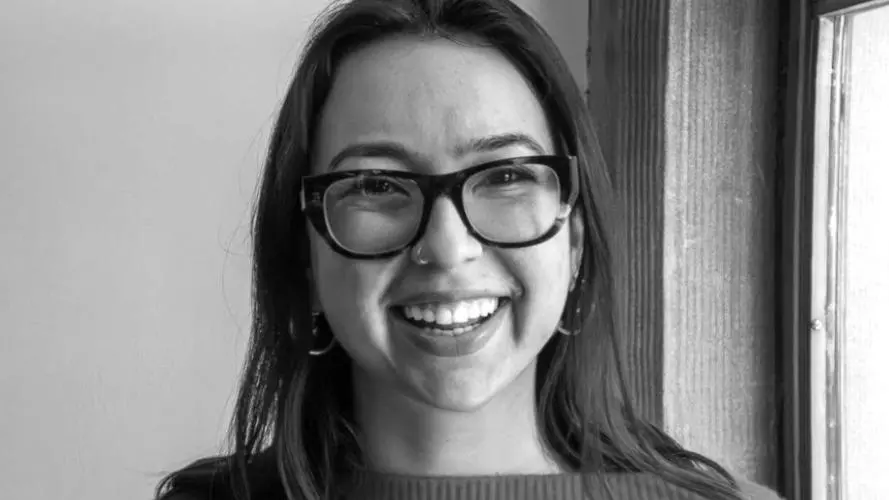 Black and white image of Su Ertekin-Taner
