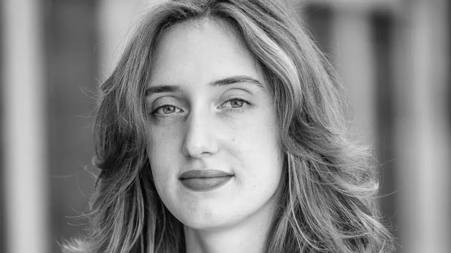 Black & white image of Zoe Abrams