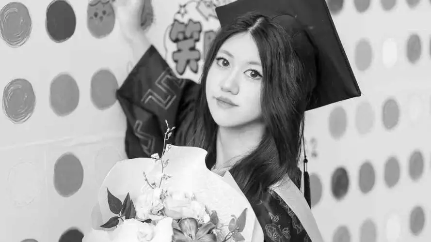 Black and white image of Tan Jingyun