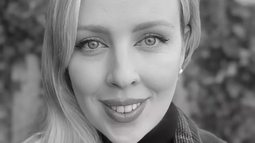 Black & white image of Lisa Atfield