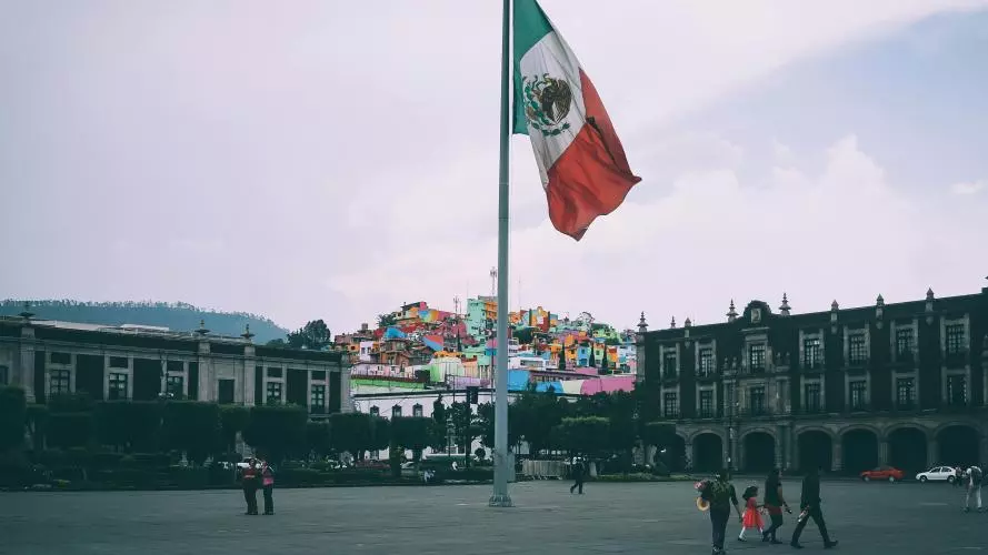 Image of Mexican flag in Toluca de Lerdo, Mexico