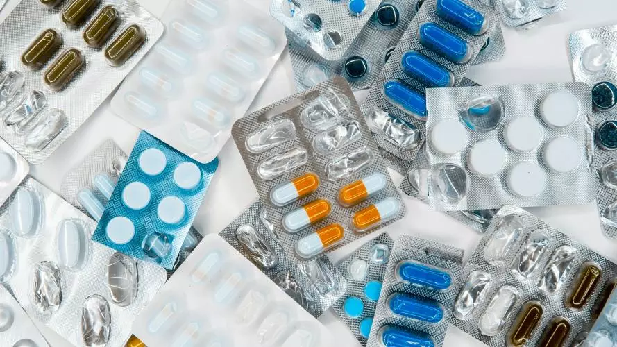 Image of various pharmaceuticals in packets 