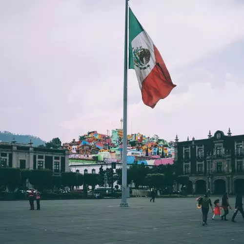 Image of Mexican flag in Toluca de Lerdo, Mexico