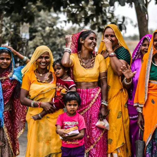Image of a group of women and children in India