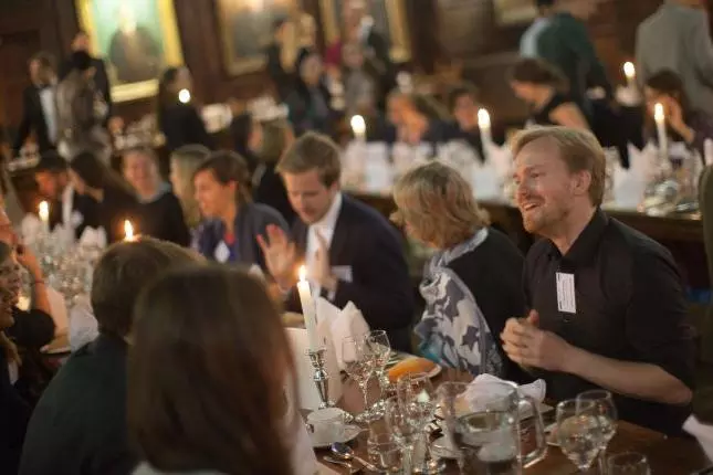 alumni at a dinner